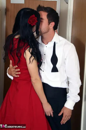 Honesty – Brunette in a Skirt and Heels Gives a Blowjob Before Anal Doggy