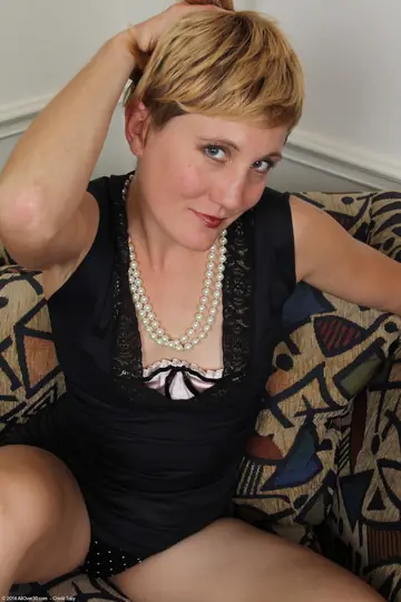 Katrina Mathews – Short-Haired Blonde MILF in a Dress Masturbates with a Dildo and Fingers