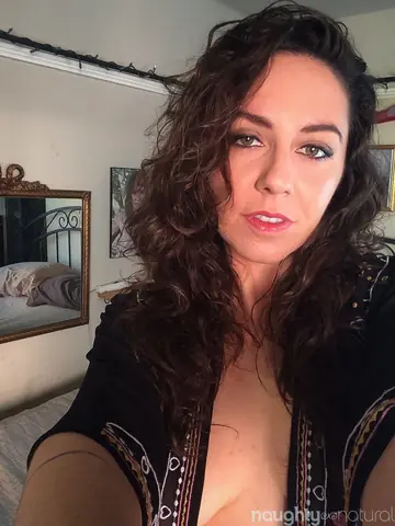 Nikki Silver – Brunette in Panties Selfie Shows Her Hairy Pussy