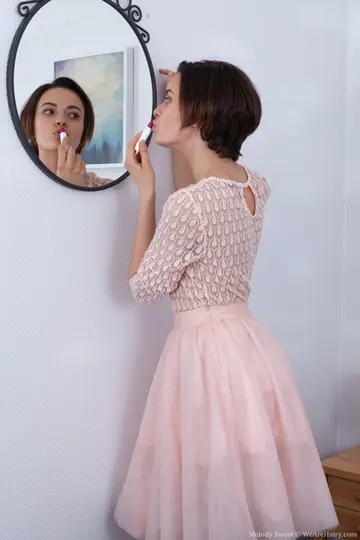 Melody Sweet – PAWG Brunette Spreads Her Hairy Holes