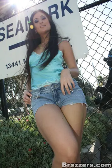 Thick Latina MILF in Shorts Sucks and Rides Outdoors
