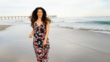 Eva Lovia – Petite Asian Brunette in a Bikini Teases on the Beach