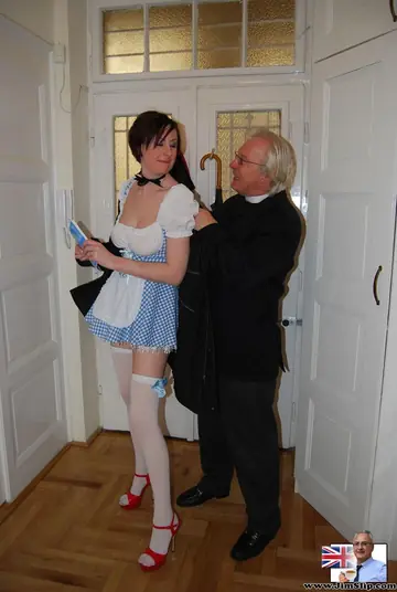 Lara Latex – Tall British Brunette Undresses for a Threesome with Two Men