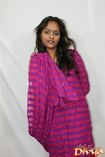 Indian Woman Strips Out of Her Traditional Outfit