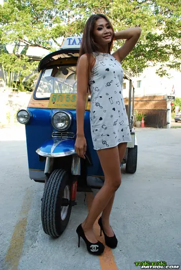 Petite Thai Woman Gets Fucked and Shows Her Hairy Pussy