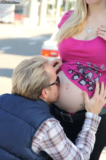 Haley Cummings – Pregnant Blonde with Big Tits Gives a Blowjob Before Cowgirl Sex