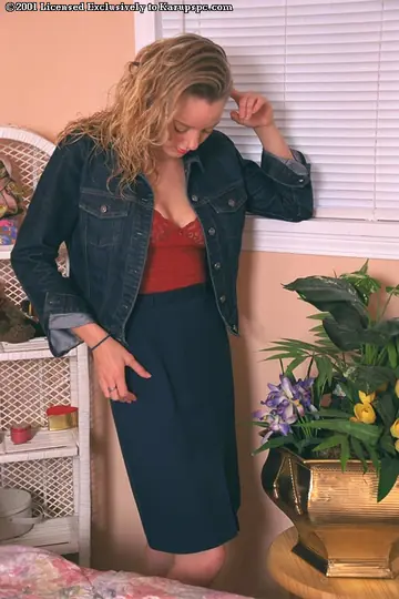 Thick Blonde Undresses and Shows Off Her Big Tits and Ass