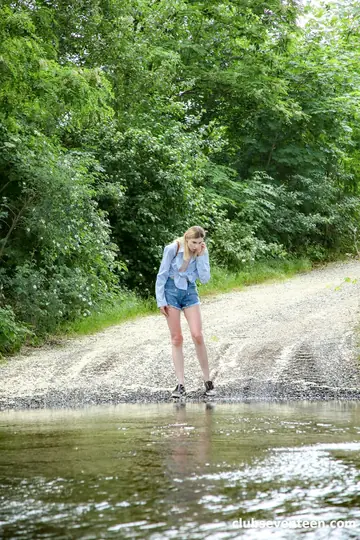 Milena Devi – Tall Skinny Blonde Gives a Blowjob and Rides Cock Outdoors