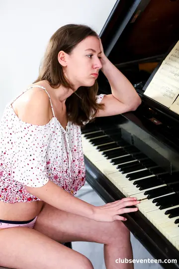 Alessandra Amore – European PAWG Fingers Her Pussy at the Piano