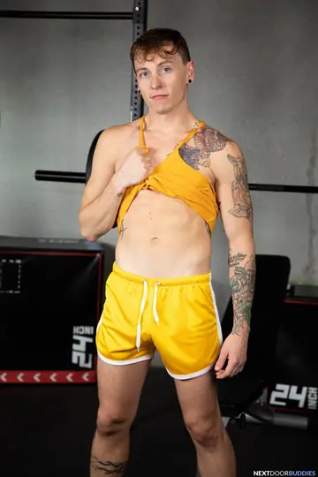 Athletic Men Suck Cock and Kiss in a Wild Gym Threesome