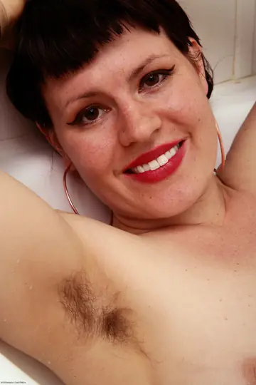 Olivia Rose – Blonde Nude Spreads Her Hairy Pussy