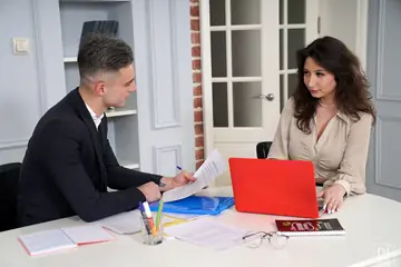 Lola Bredly – Thick Brunette Secretary Rides Her Boss for Anal in the Office