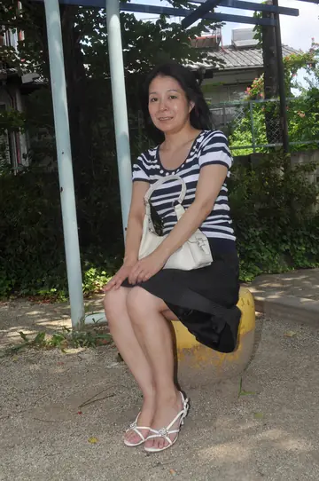 Petite Asian MILF in Glasses Strips and Spreads Outdoors