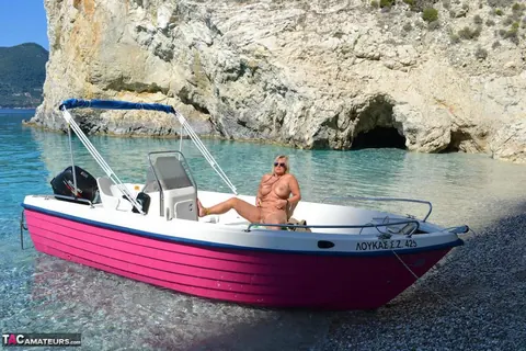 Nudechrissy: Curvy European MILF Shows Her Big Tits and Spreads on the Boat – photo 5 of 20