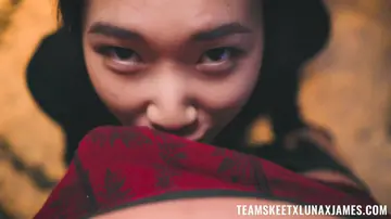 Luna Okko – Asian Brunette Gives a Blowjob and Gets Fucked Doggy Style for a Cumshot
