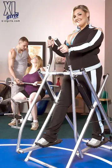 Allysa Andrews – Two Blonde BBWs in Yoga Pants Share a Hard Cock in a Threesome