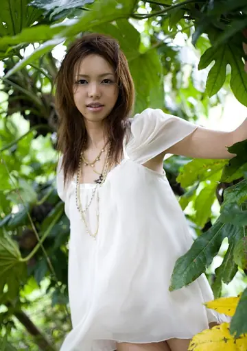 Yura Aikawa – Busty Japanese MILF Flashes Panties Outdoors