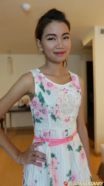 Petite Asian Babe Undresses for Sex and Kisses Her Partner