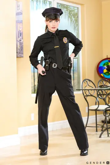 Trans Woman Strips and Displays Her Body Fully