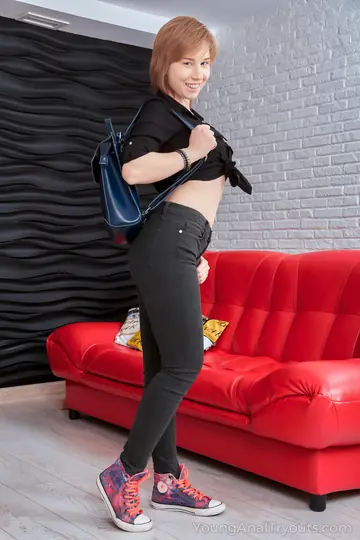 Alice Klay – European Brunette Takes Anal Cowgirl and Doggy Style to Cumshot
