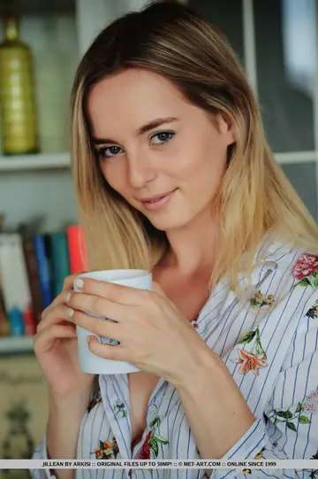 Thick European Blonde Spreads Her Ass by the Coffee Counter