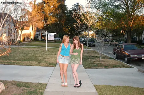 Nikki Rhodes & Scarlett Pain: Redhead with Big Tits Poses Outdoors in Heels – photo 3 of 16