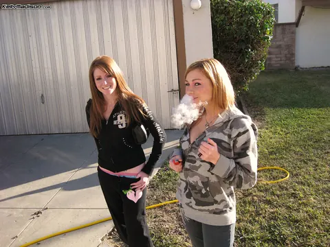 Nikki Rhodes & Scarlett Pain: Redhead with Big Tits Poses Outdoors in Heels – photo 11 of 16