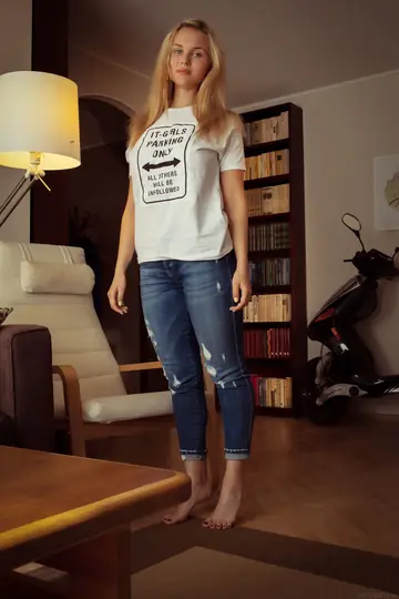 Caroline Abel – Thick Brunette Strips Out of Her Jeans and Spreads Her Ass