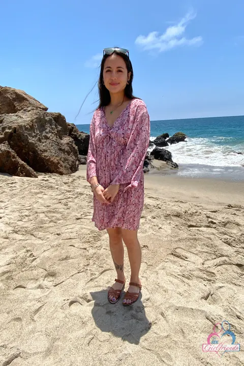 Mi Ha Doan: Thick Asian Brunette Displays Her Pussy and Feet Nude – photo 9 of 20