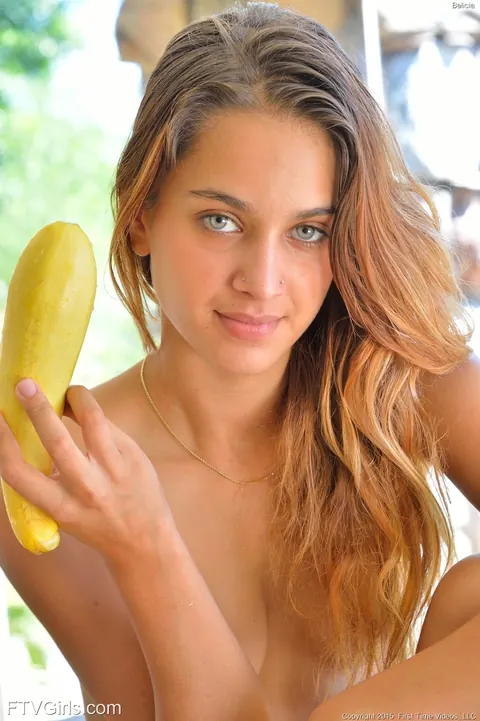 Uma Jolie: Brunette with Pierced Nose Fingers Herself on the Table – photo 17 of 20