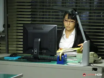 Yui Hatano – Busty Asian Secretary in Glasses Sucks Cock in the Office Threesome