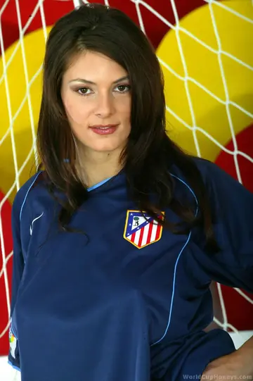 Anita Queen – European MILF in Football Shorts Spreads Her Hairy Pussy