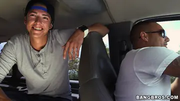 Ellie May – Blonde with Glasses Gives a Blowjob and Gets Fucked in a Car