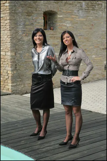 Nataly Colt – European Lesbian MILFs Finger and Lick in Stockings