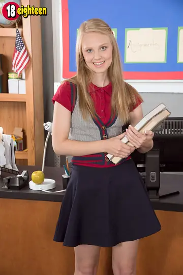 Lily Rader – Blonde in a Skirt and Socks Gives a Handjob and Gets Fingered