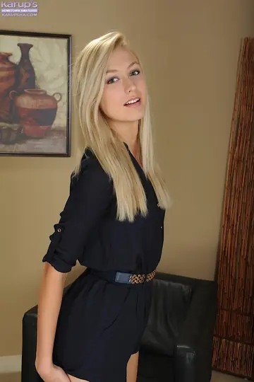 Alexa Grace – Blonde Undresses Out of Her Skirt and Spreads