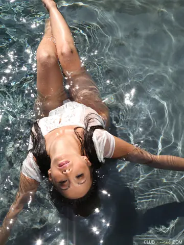 Katsuni – Mature Asian MILF Strips Out of Her Panties by the Pool