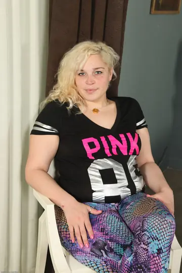 Tina Christina – Pale BBW Blonde Strips and Shows Her Hairy Pussy