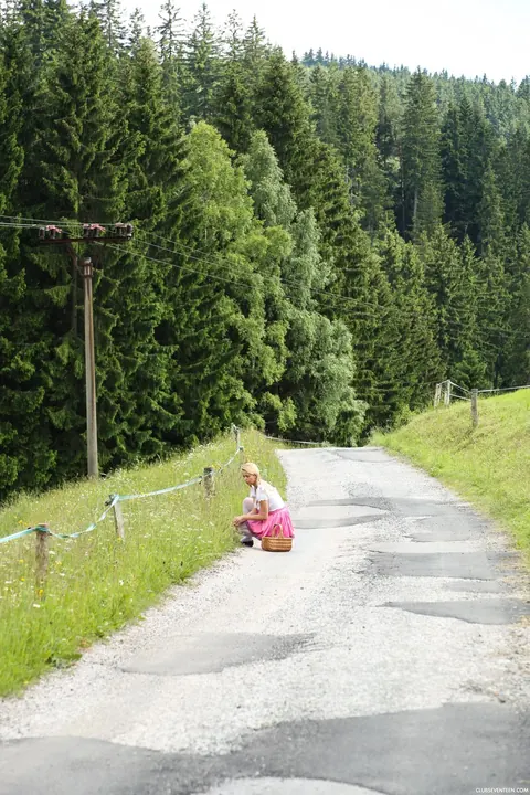 Nikky Dream: Blonde in Cosplay Costume Takes Outdoor Threesome – photo 1 of 21