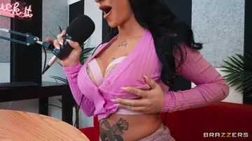 Thick Arab MILF Takes Anal and Swallows His Load