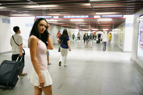 Gwen A: Brunette PAWG Exposes Her Big Tits in Public – photo 2 of 16