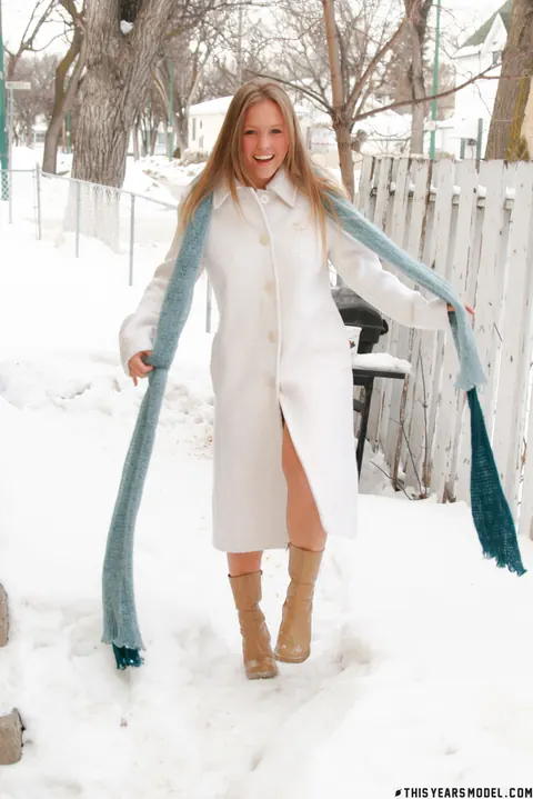 Dawson Miller: Busty Blonde Flashes Her Natural Tits in the Snow – photo 3 of 10