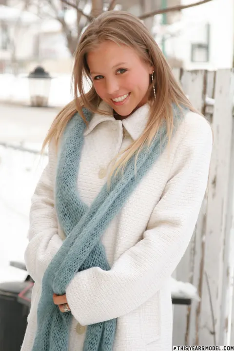 Dawson Miller: Busty Blonde Flashes Her Natural Tits in the Snow – photo 2 of 10