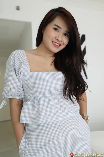 Asian BBW Gets Fucked Missionary Style in POV