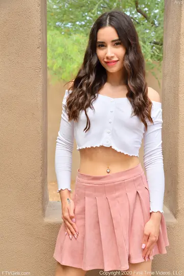 Aria Lee – Asian Amateur in a Skirt Pleasures Herself with a Glass Dildo