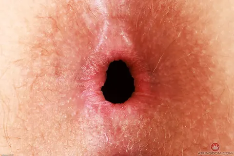 Leana Lovings: Redhead PAWG Poses and Spreads for Anal – photo 21 of 21