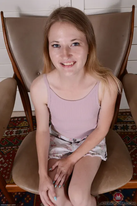 Lolli Lane: Thick Blonde Spreads Her Hairy Asshole for the Camera – photo 1 of 21