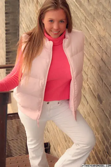 Dawson Miller – Brunette in Jeans Flashes Her Big Natural Tits Then Shows Her Pussy