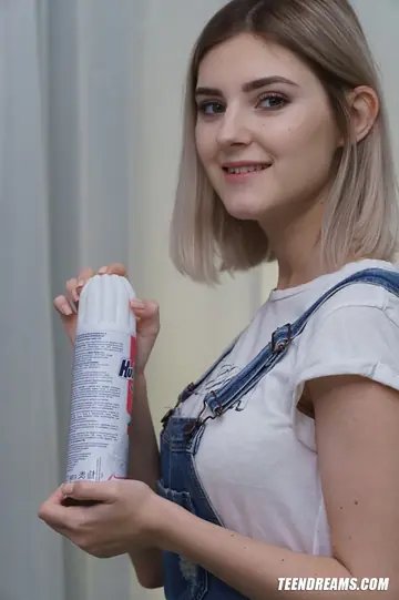 Eva Elfie – Thick Blonde Coats Herself in Whipped Cream and Reveals Restraints