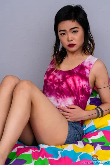 Roxane Lee – Thick Asian Brunette Spreads Her Big Ass and Pussy